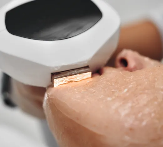 Beauty industry award Luxe Lips clinic