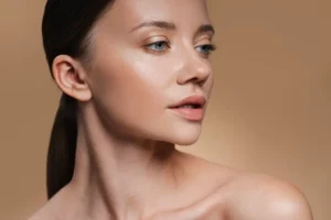 Side profile of a woman with smooth skin, often used to illustrate a nose thread lift procedure