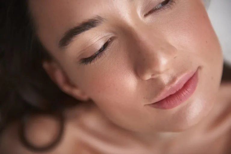 how-rejuran-works-skin-repair-glowing-face